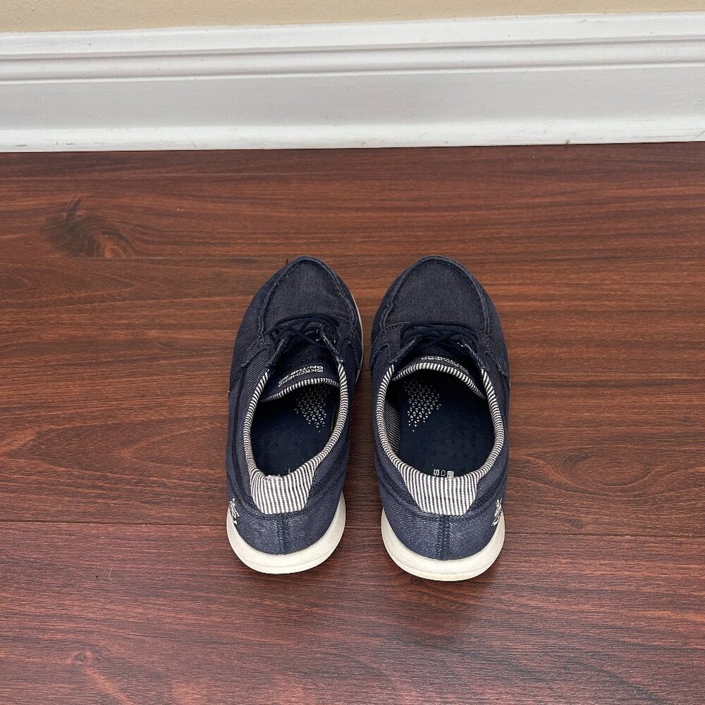 Skechers On-the-Go Navy boat shoes women’s size 9.5